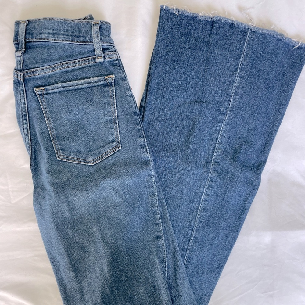 Abercrombie Ultra High Rise Medium Blue Flare Jeans, Size 24
